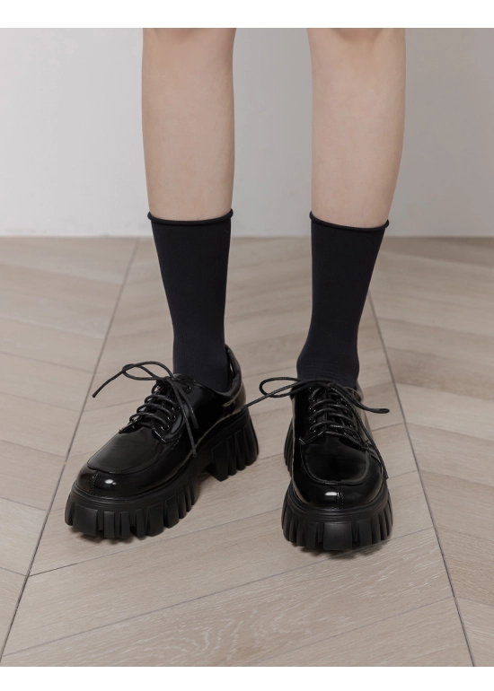 摩登少女．輕量鋸齒底綁帶德比鞋 黑漆